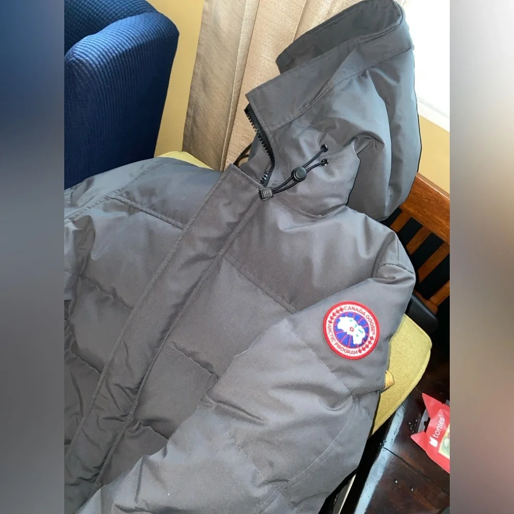 Canada Goose Mens MacMillan Slim Fit Hooded Parka - Picture 2 of 10